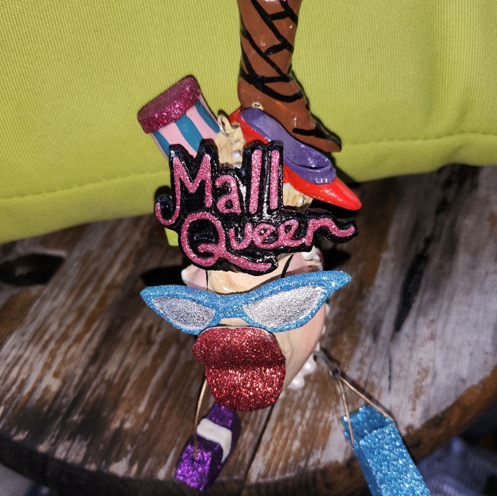 KATHERINE'S COLLECTION KISSING FISH MALL QUEEN